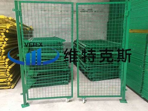 隔離簡易門